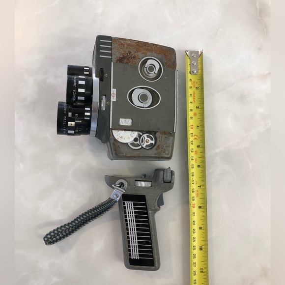 Vintage Yashica 8-E III Film Movie Camera with Pistol Grip Handle - Not tested - Picture 16 of 16